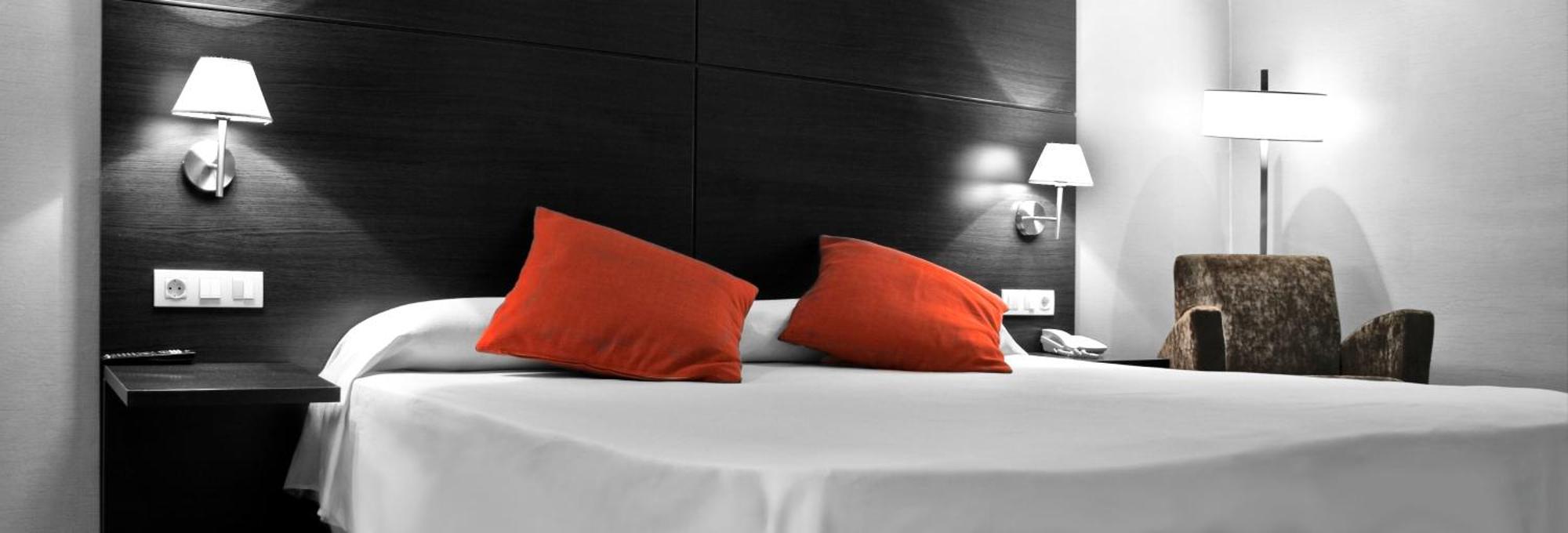 Hotel Canal Olimpic Кастельдефельс Экстерьер фото