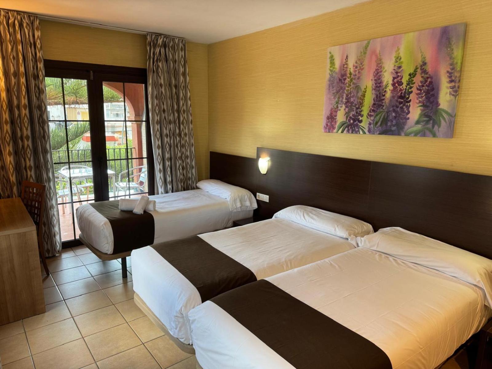 Hotel Canal Olimpic Кастельдефельс Экстерьер фото