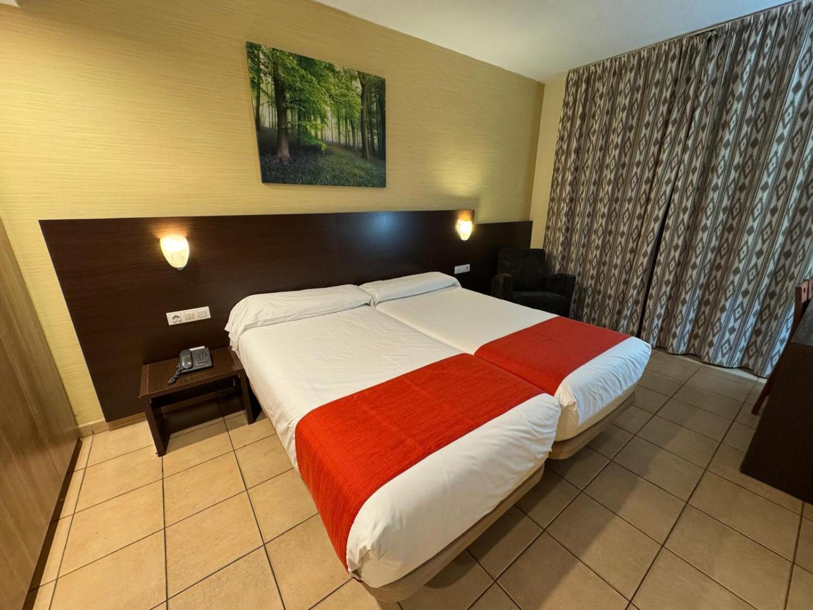 Hotel Canal Olimpic Кастельдефельс Экстерьер фото